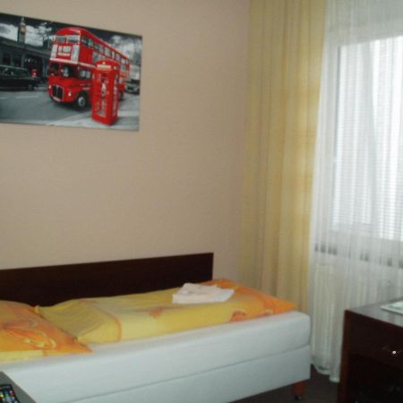 Hotel Bila Ruze Брно Экстерьер фото