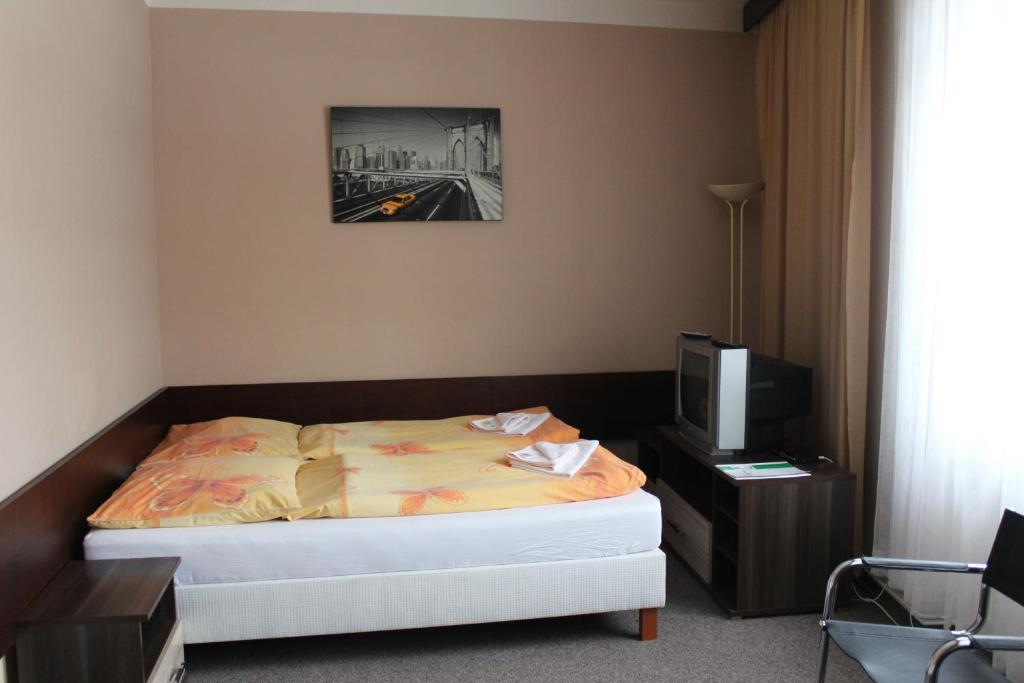 Hotel Bila Ruze Брно Экстерьер фото